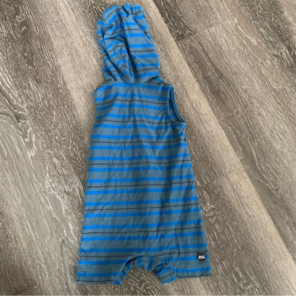 Tea Collection Blue Striped Romper 9-12 Months - Picture 5 of 5